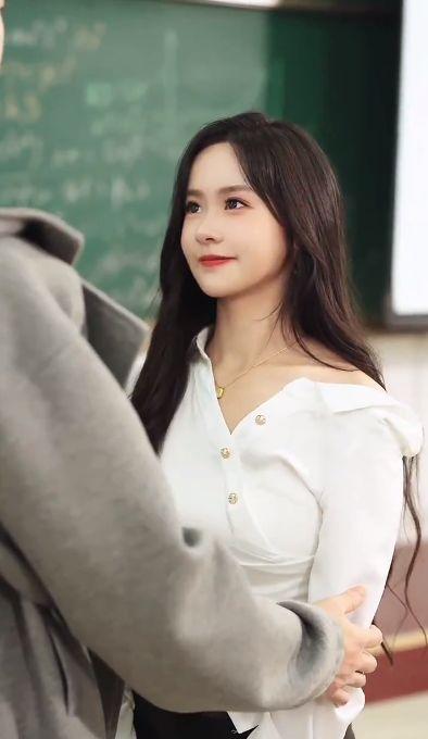 开局合欢系统,开启情感共鸣的奇幻之旅